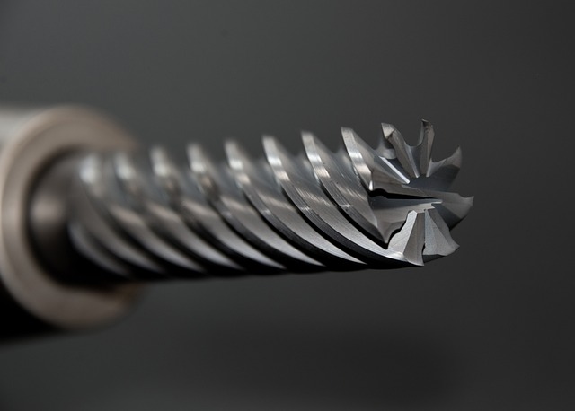 Thin wall CNC machining guide - Precision drill bits and machining tools for cutting thin wall parts without deflection - CNC Dance guide